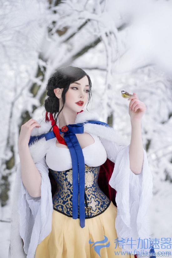 COSPLAY图赏：德妹COS《迪士尼》白雪公主 白到发光的纤腰美女(率土之滨COSplay)