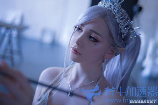 COSPLAY图赏：德妹COS《迪士尼》白雪公主 白到发光的纤腰美女(率土之滨COSplay)