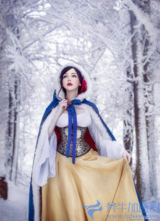 COSPLAY图赏：德妹COS《迪士尼》白雪公主 白到发光的纤腰美女(率土之滨COSplay)