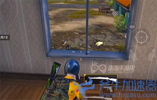 和平精英拿枪跑和不拿枪跑那个快01