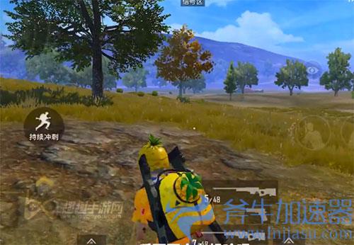 和平精英拿枪跑和不拿枪跑那个快02